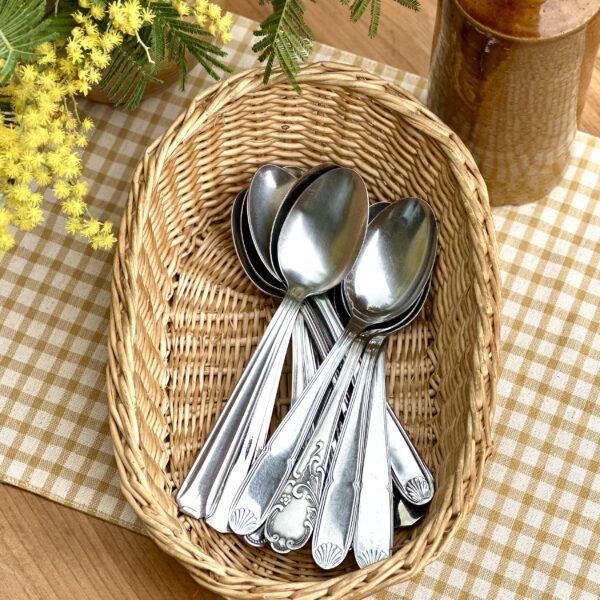 Grande cuillère de table vintage