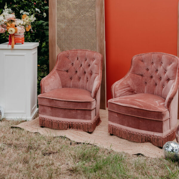 Fauteuil crapaud vieux rose